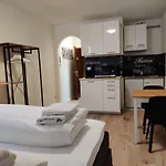 Schicke Wohnung In Stadtnaehe